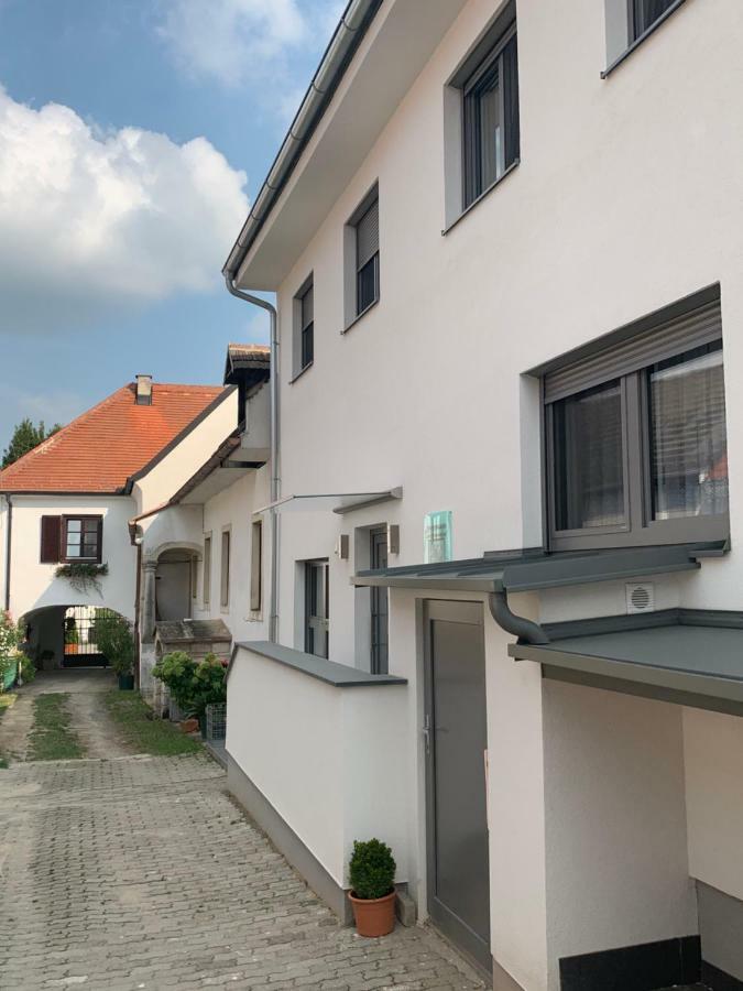 Ferienwohnungen Zum Briefmarkenhaus Mörbisch am See Eksteriør bilde